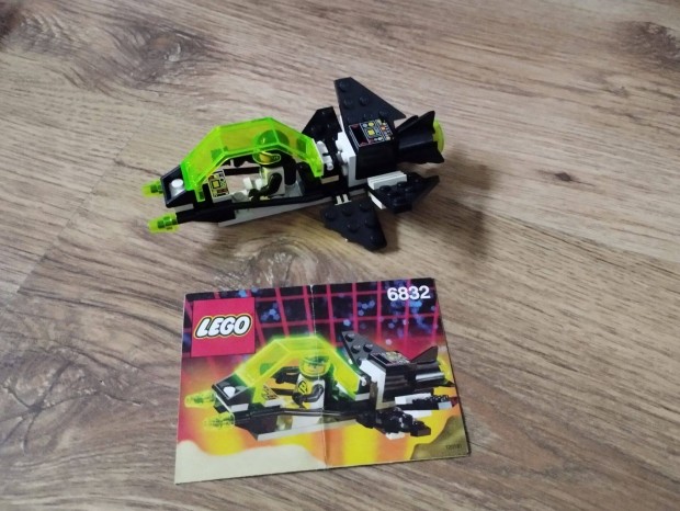 Lego 6832 Space Super Nova II, lerssal