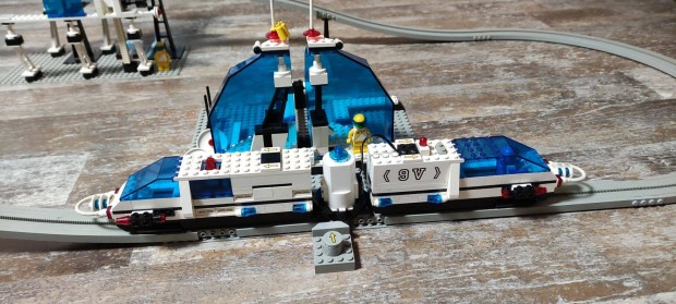 Lego 6990 Futuron Monorail Transport System vonat