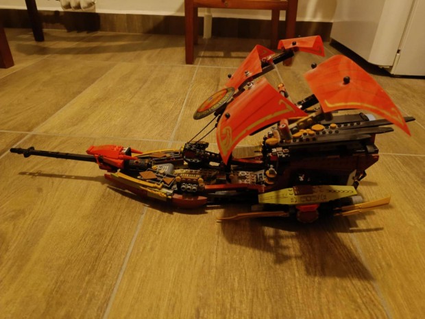 Lego 70738 - ninjago haj (Final Flight of Destiny's Bounty)