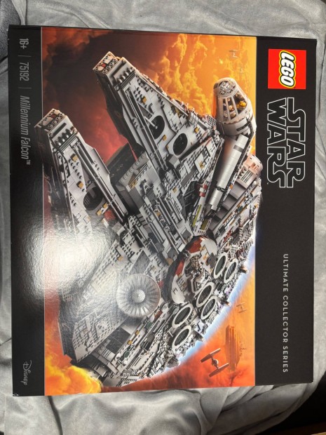 Lego 75192 Millenium Falcon UCS