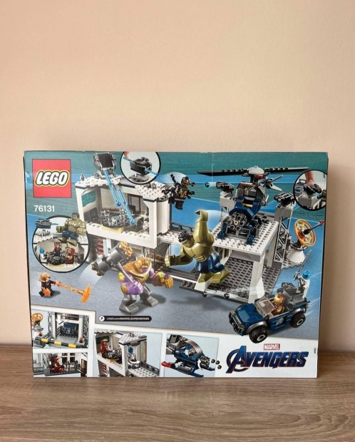 Lego 76132  A Bosszllk Csatja 