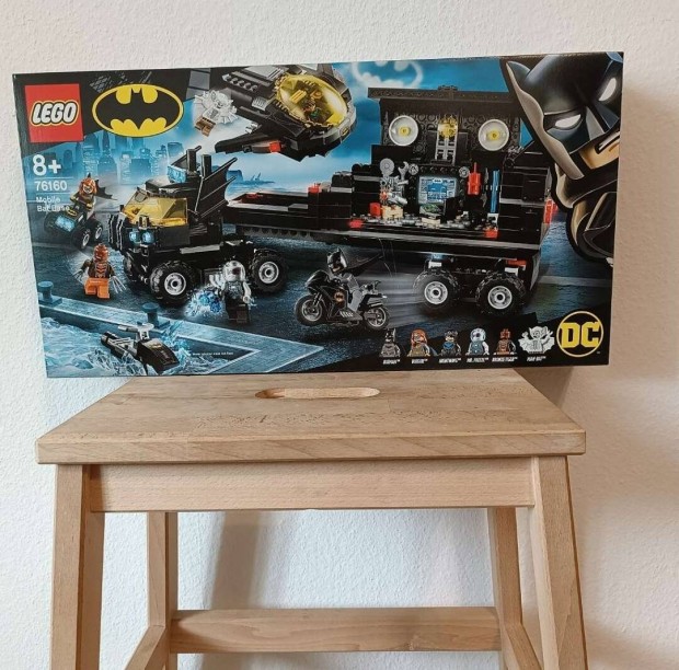 Lego 76160 Batman Mobil Denevér bázis