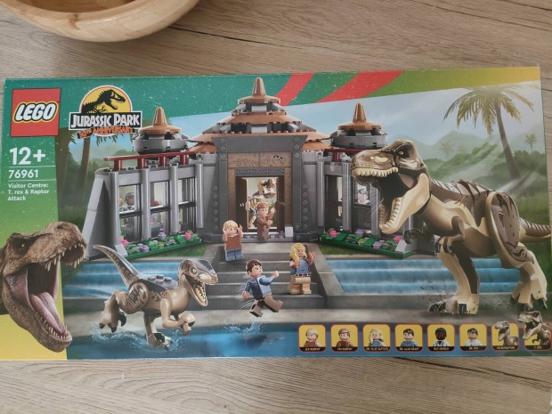 Lego 76961 Jurassic World Látogatóközpont T-Rex és raptortámadás