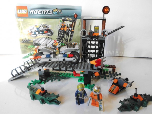 Lego 8632 Krokodilos bvhely