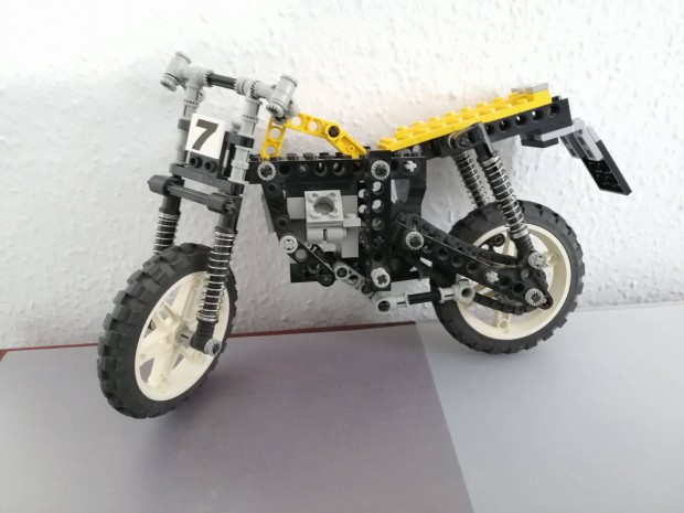 Lego 8838 Technic motorkerkpr elad, 12 ezer Ft