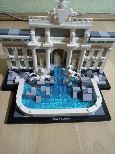 Lego Architecture: Trevi Fountain