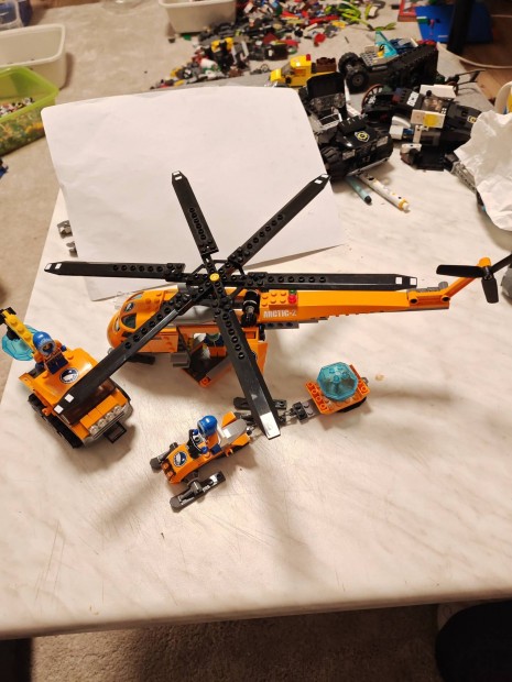 Lego Arktisz sarkutato helikopter s jrmvek 