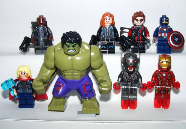 Lego Avengers 2 Bosszúállók figura Ultron Hulk Vasember figurák 8db Új