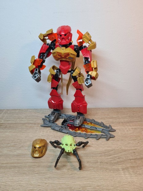 Lego Bionicle 70787 - Tahu Master of Fire !Hinytalan, karcmentes!