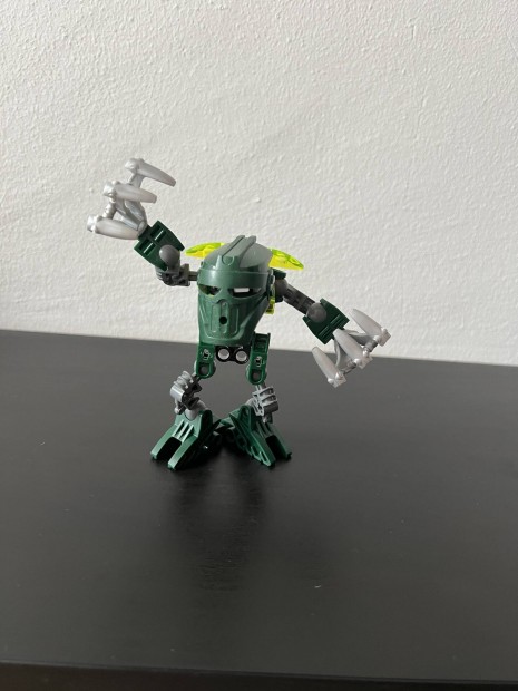 Lego Bionicle Voya Nui Matoran 8723 Piruk