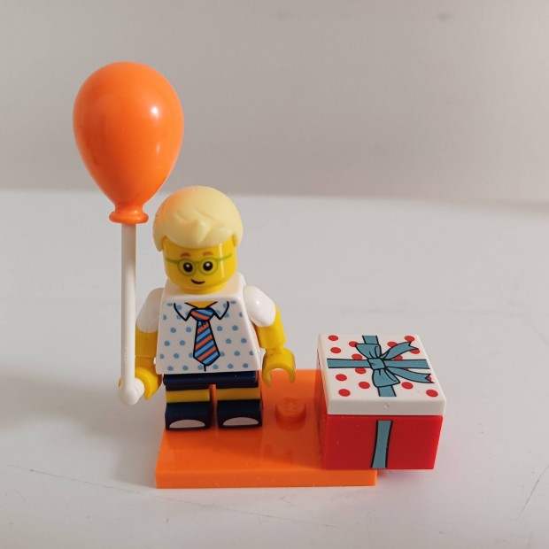 Lego CM szletsnapos figura gyjthet minifigura