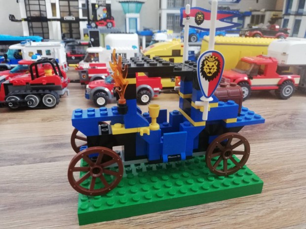 Lego Castle 6044 Lovas szekr