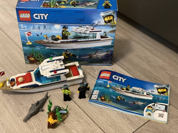 Lego City 60221