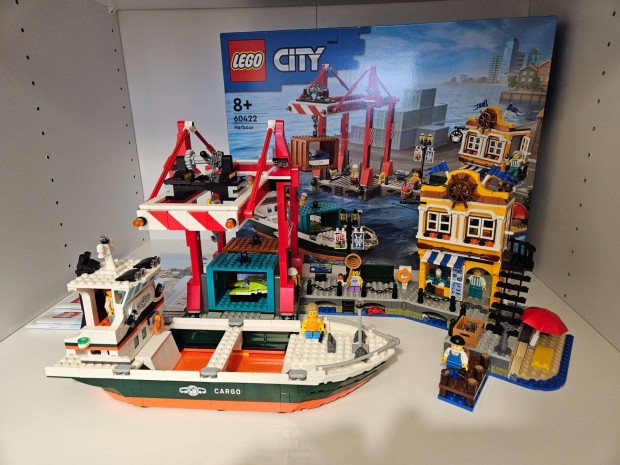 Lego City 60422 - Tengerparti kikt teherszllt hajval