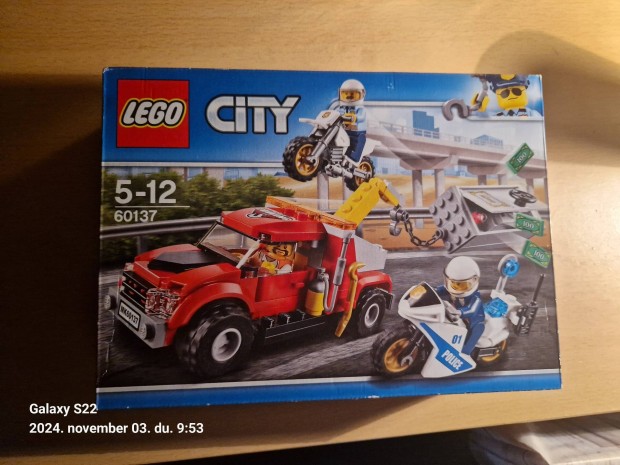 Lego City bajba kerlt vontat