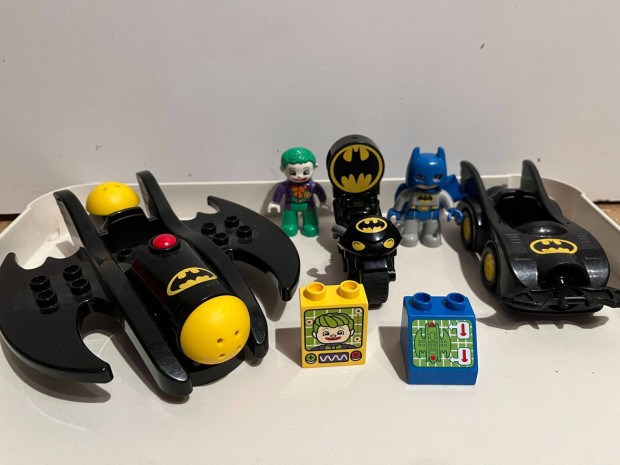 Lego Duplo Batman csomag jrmvekkel s Joker figurval