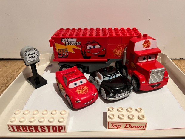 Lego Duplo Verdk: Mack kamion + Villm Mcqueen + Sheriff