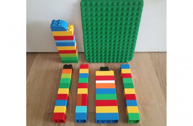 Lego Duplo alaplap + kockacsomag