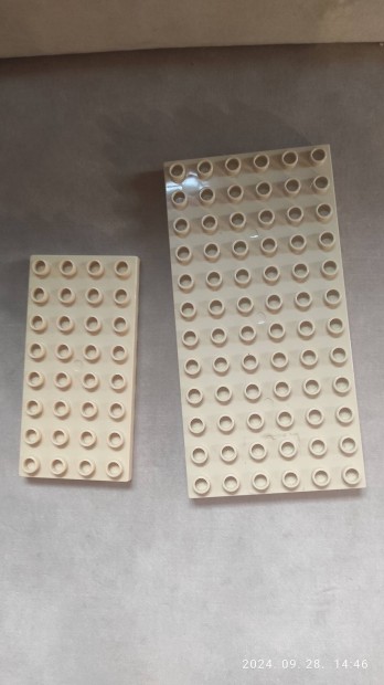 Lego Duplo alaplapok beige sznben