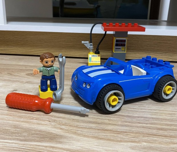 Lego Duplo benzinkt 