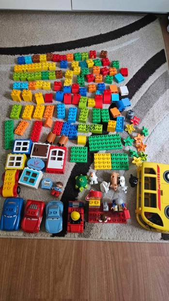 Lego Duplo kszlet Villm Mcqueen autkkal dobozzal