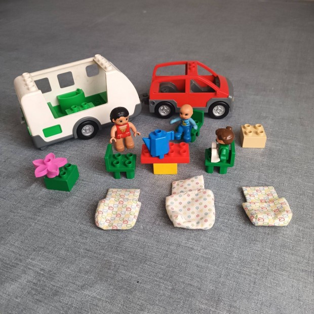 Lego Duplo lakókocsis nyaralók