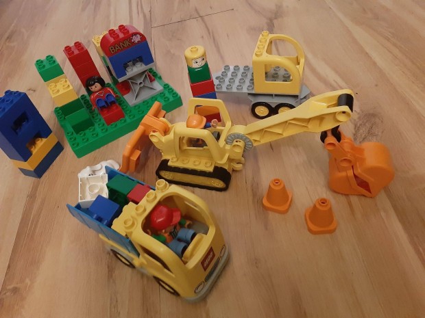 Lego Duplo markol, autkkal kockkkal ptkezs