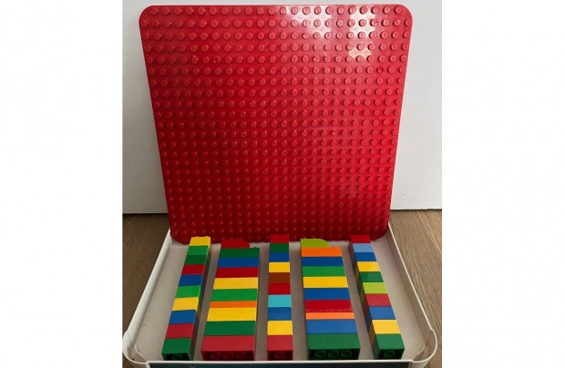 Lego Duplo nagy piros alaplap + kockacsomag