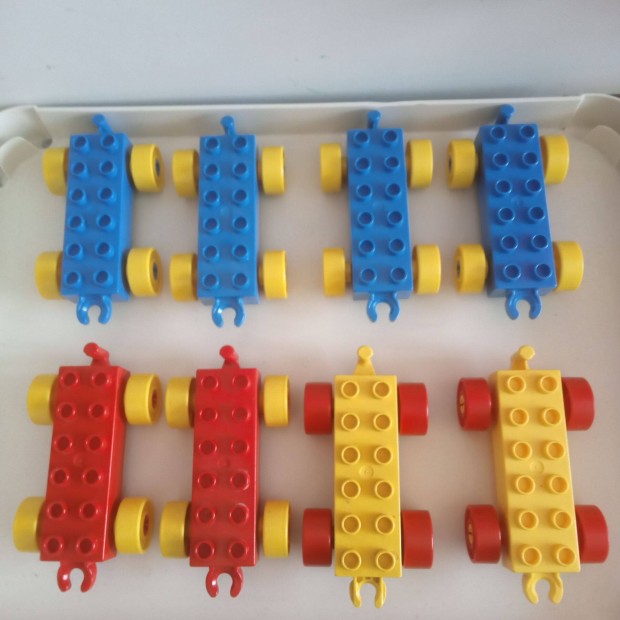 Lego Duplo sszekapcsolhat kocsialap (b)