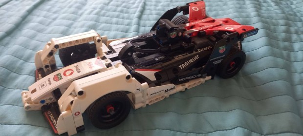 Lego Formula E Porsche 99X Electric aut