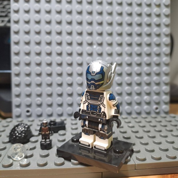 Lego Goliath minifigura j!