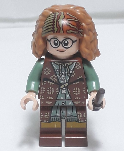Lego Harry Potter 76396 Professor Sybill Trelawney minifigura 2022