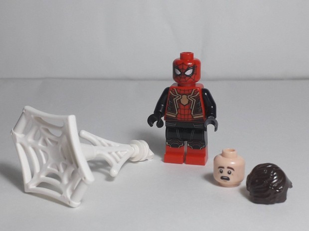Lego Marvel Superheroes 76261 Spider-Man (Black and Red Suit) minifig
