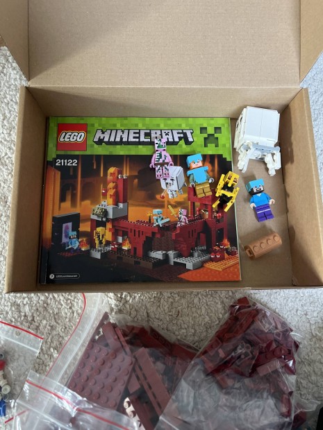 Lego Minecraft 21122