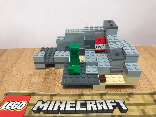 Lego Minecraft 21135-bl kt szett egyben 4.000 Ft