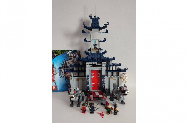 Lego Ninjago - Temple of the Ultimate Ultimate Weapon (70617) szett