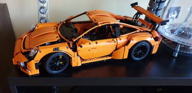 Lego Porsche 911 GT3 - 42056 - sszeszerelve dobozval, kisknyvvel