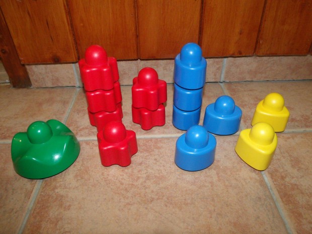 Lego Primo Baby Duplo formabedob elemek