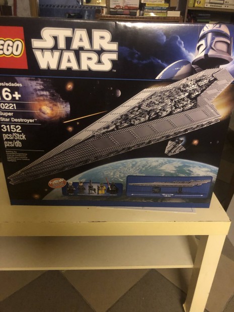 Lego Star Wars 10221 j bontatlan