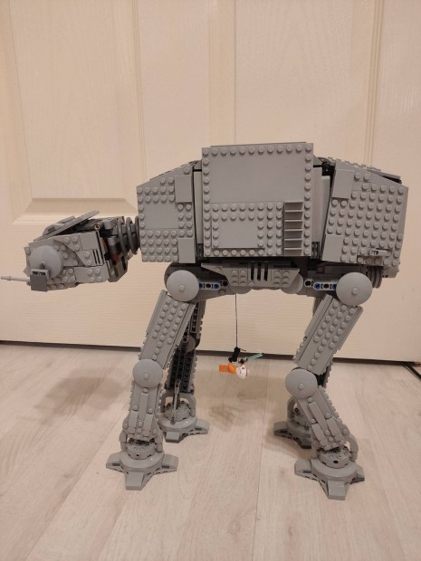 Lego Star Wars AT-AT (75288)/Birodalmi Lpeget/