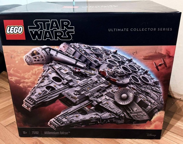 Lego Star Wars UCS Millenium Falcon 75192 j bontatlan