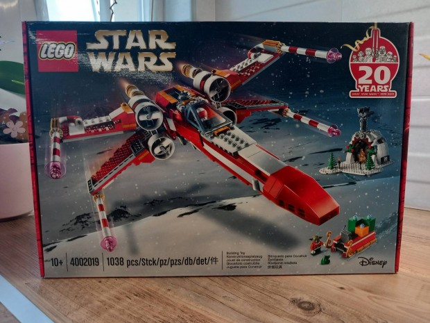 Lego Star Wars X-wing 4002019 bontatlan 