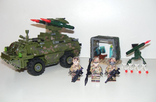 Lego Swat Modern Hadvisels BRDM pnclozott feldert tank + 3 katona