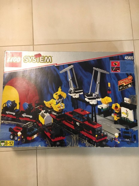 Lego System 4565 Freight and Crane Railway