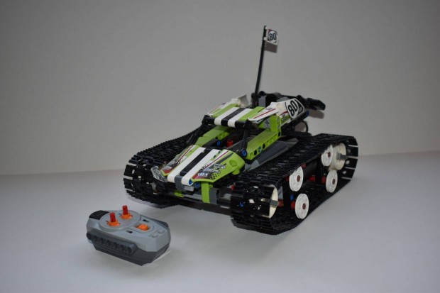 Lego Technic 42065 (Tvirnyts hernytalpas versenyjrm)