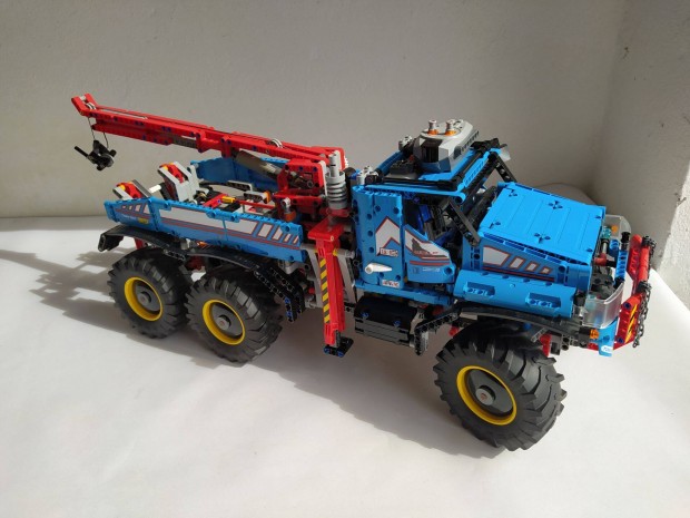 Lego Technic 42070 6x6 All Terrain Tow Truck terepjr vontat