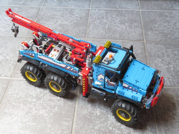 Lego Technic 42070 terep vontat teheraut 6x6 tvirnyts