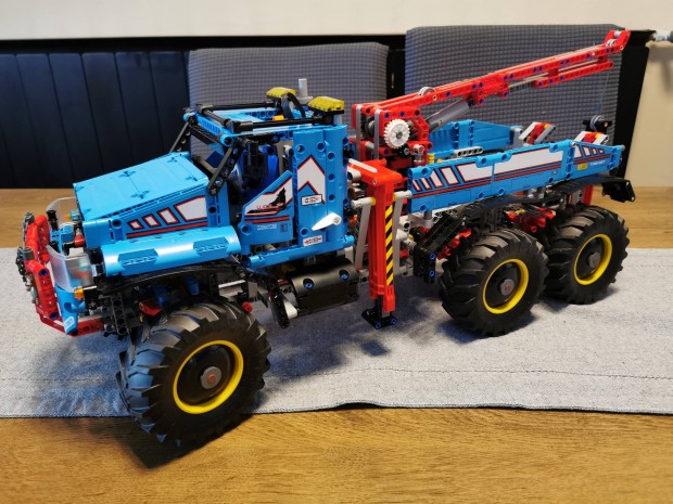 Lego Technic 6x6 Truck 42070 teheraut 
