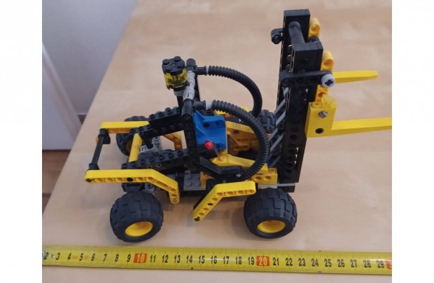 Lego Technic 8248, Targonca, (1998, 28 �ves) 12000-