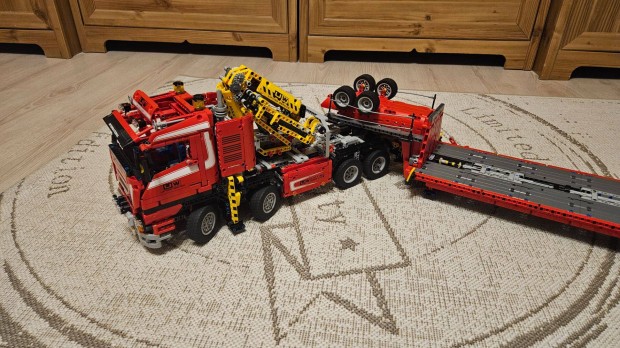 Lego Technic 8258 darus kamion s ptkocsi